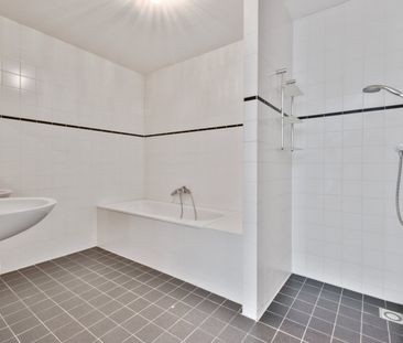 Te huur: Dr. H. Colijnstraat 304 - Photo 2