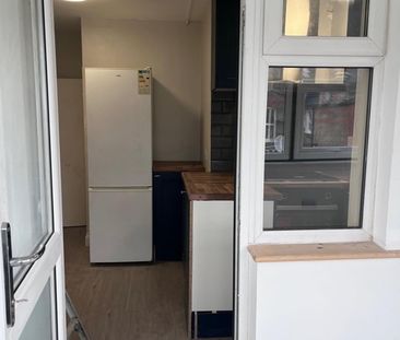 2 Bed Maisonette, Yewfield Road, NW10 - Photo 4