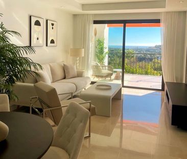 Luxury Apartment for rent in Benahavís, Andalusia - Photo 5