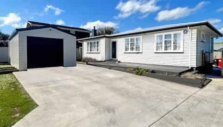 Feilding - Four Bedroom - Photo 5