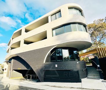 STUNNING TWO BEDROOM APARTMENT W/PARKING FOR LEASE - Photo 6