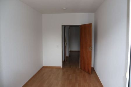 3,5-Raum-Wohnung, Aufzug, Citylage, Balkon, grosses Wohnzimmer ! - Foto 3