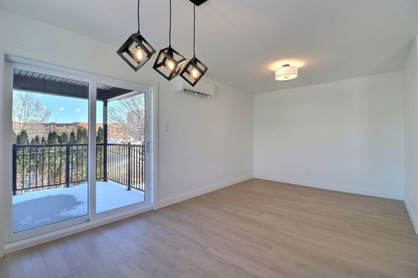 Appartement à louer - Québec (Sainte-Foy/Sillery/Cap-Rouge) (Cité-Universitaire) - Photo 1