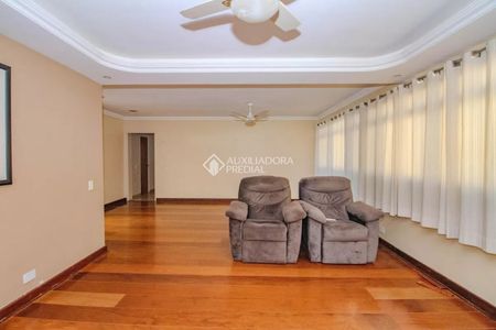 Apartamento com 3 quartos e 138m² para alugar em Petrópolis, Porto Alegre. - Foto 2