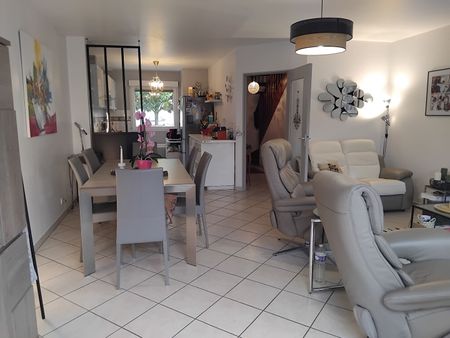 CAEN - Photo 5