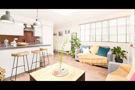 2 Bed Flat, Eden Road, E17 - Photo 3