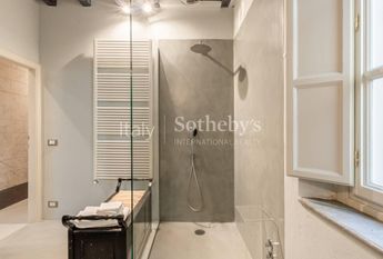 Elegante appartamento storico nel cuore di Lucca