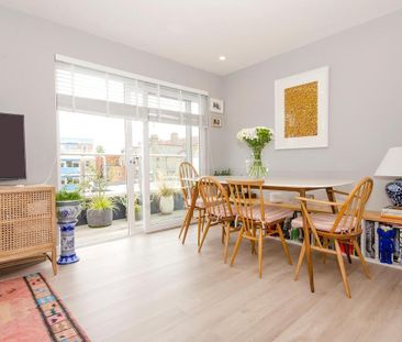 1 Bed Penthouse, Cornwall Works Cornwall Avenue, N3 - Photo 3