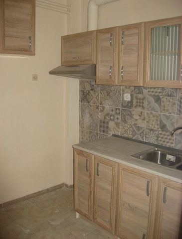 Studio/Γκαρσονιέρα για ενοικίαση Κέντρο (Ζωγράφου) - Photo 5