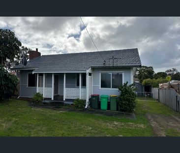 32 Beach Road, Bunbury, WA 6230 - Photo 2