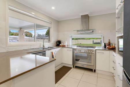 12 Robinson Street, Riverstone. - Photo 2