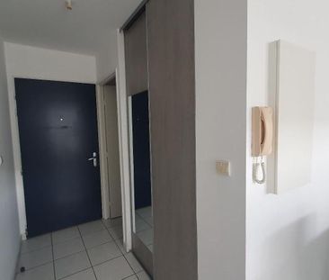 Location Appartement 1 pièce 19m² STE CLOTILDE 97490 - Photo 3