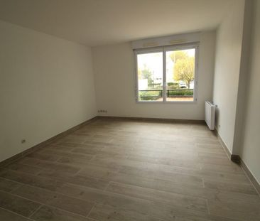 Studio Guyancourt 24 m² - Photo 2