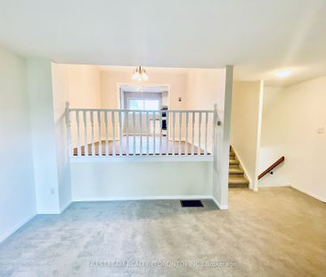 For Lease - 2020 Pharmacy Avenue Unit# 2, Toronto, Ontario - Photo 4