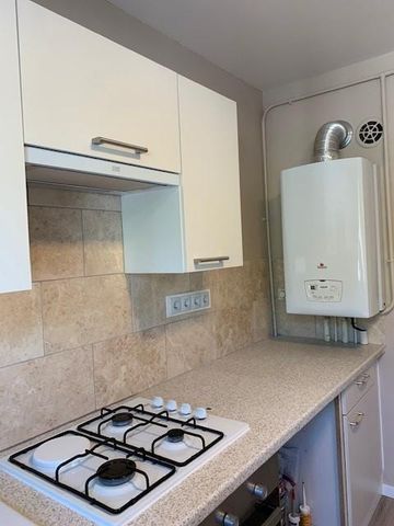 Location Appartement 4 pièces 63m² LA VOULTE SUR RHONE 07800 - Photo 2