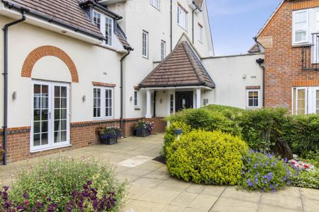 2 bedroom retirement property to rent - Photo 5