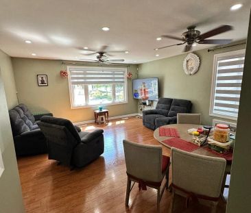 76 Pandora Circle #Upper - Photo 2