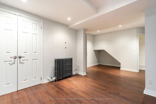 Detached Home For Lease | E9036091 - Photo 1