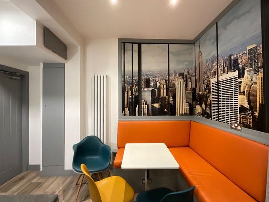 1 bedroom in a house share to rent - Photo 1