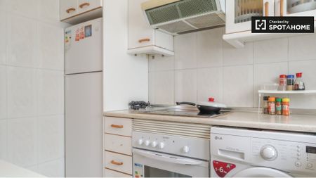 madrid, Community of Madrid 28039 - Photo 5