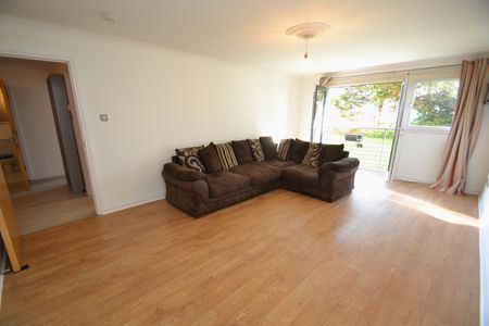 2 bed flat to rent in Minerva Way, G3 8 - Photo 2