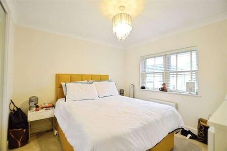 Mabel Street, Woking, Surrey, GU21 - Photo 3