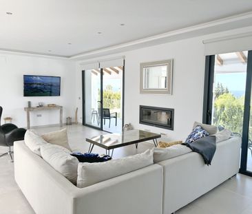 Detached Villa in El Rosario - Photo 4