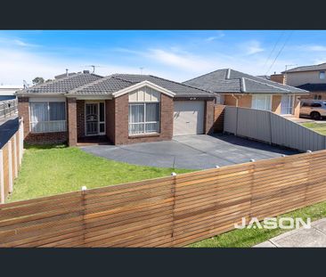 2/26 Birch Avenue, Tullamarine, Vic 3043 - Photo 2