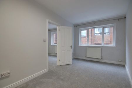 Westgate Street, Gloucester - Photo 5