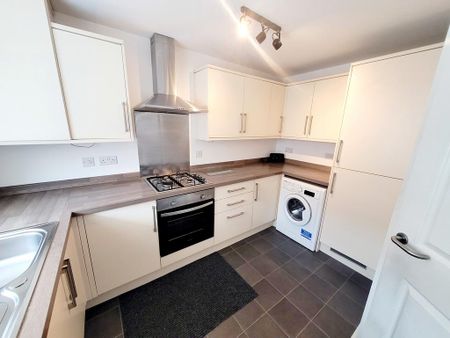 3 bedroom terraced house to rent - Photo 4