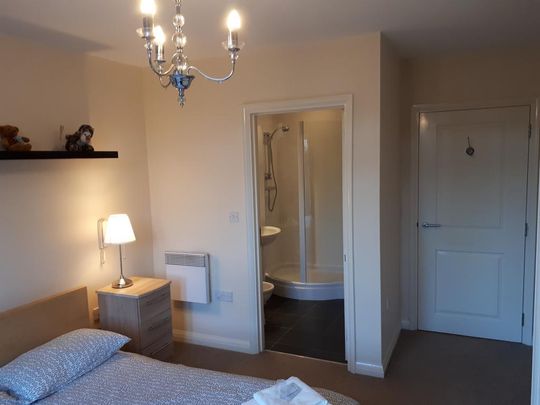 2 bedroom serviced apartment to rent - Photo 1