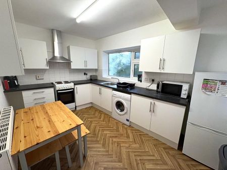 4 bedroom house share to rent - Photo 5