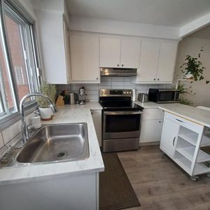 4 1/2 chauffé à louer à Montréal (Nouveau Rosemont) - Photo 2