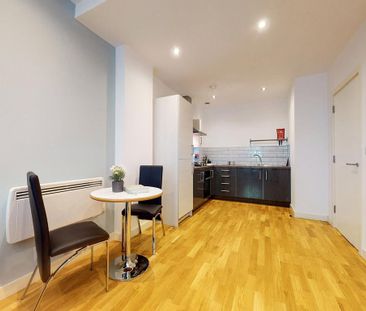 2 bedroom apartment to rent - Photo 2