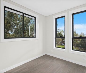 Contemporary Four-Bedroom Duplex in a Prime Menai Location - Photo 3