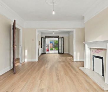 3 Bed Terraced House, Netherfield Gardens, IG11 - Photo 1