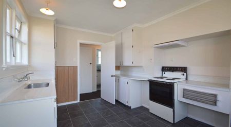 OTAUTAU - 3 BEDROOMS - Photo 2