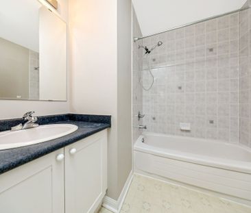 For Lease - 1637 Stover Crescent, Milton, Ontario - Photo 3