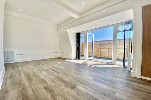 Montague Street, Worthing - Photo 1