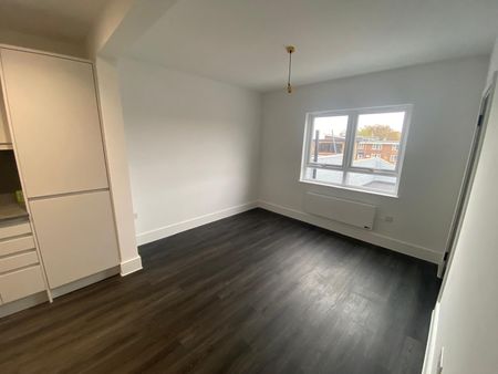 29a High Street, SS6 7EW - Photo 5