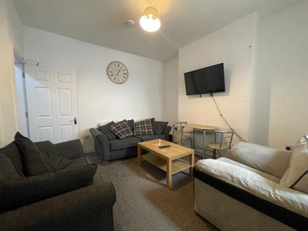 4 bedroom house to rent - Photo 3
