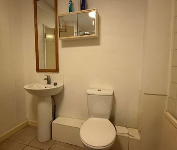 Room 5, Park Lane - Photo 5