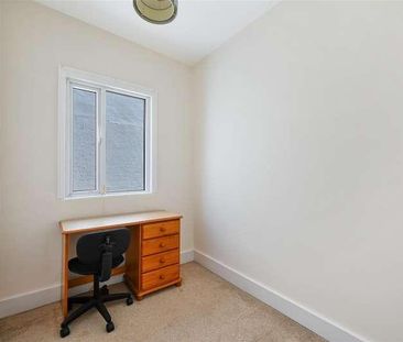 Liberty Avenue, Colliers Wood, SW19 - Photo 6