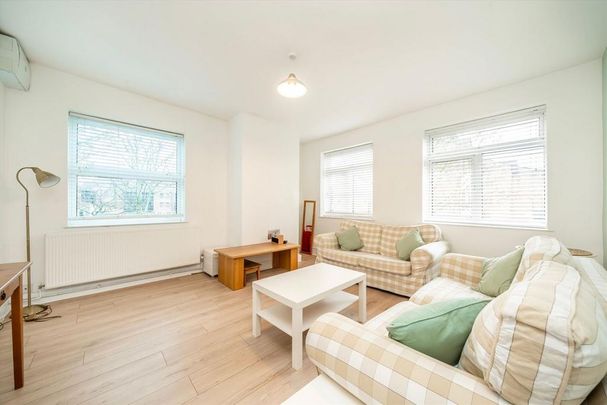 3 bedroom maisonette to rent - Photo 1