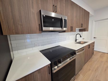 For Lease - 55 Camberwell Road Unit# 1R, Toronto, Ontario - Photo 5