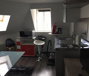 STUDIO MEUBLÉ CENTRE VILLE - Photo 2