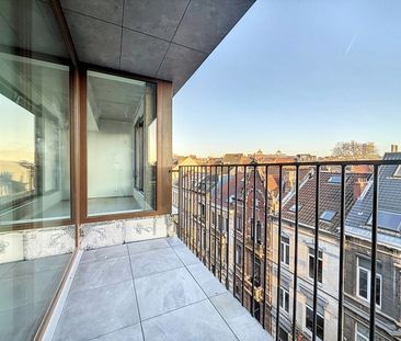 Appartement te huur in Ixelles - Photo 1