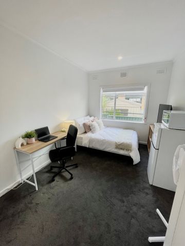 Hampton East - Photo 4