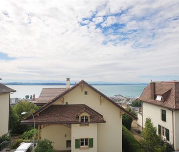 Magnifique appartement situé au 1er étage avec vue sur le lac et le... - Photo 1