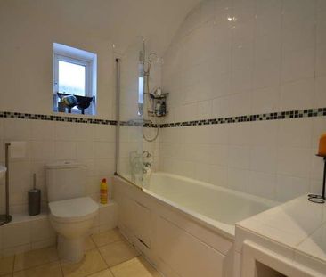 York Road, Weybridge, KT13 - Photo 5